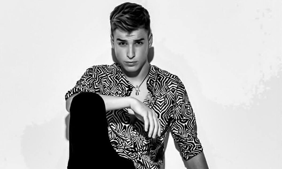 Στέφανος Πιτσίνιαγκας: Πάνω από 1 εκατομμύριο views το Δυνατά (Τα Τα Τα)