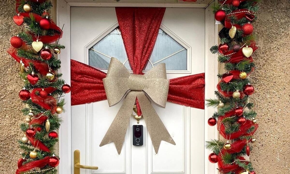 Πώς θα φτιάξεις την ωραιότερη χριστουγεννιάτικη γιρλάντα