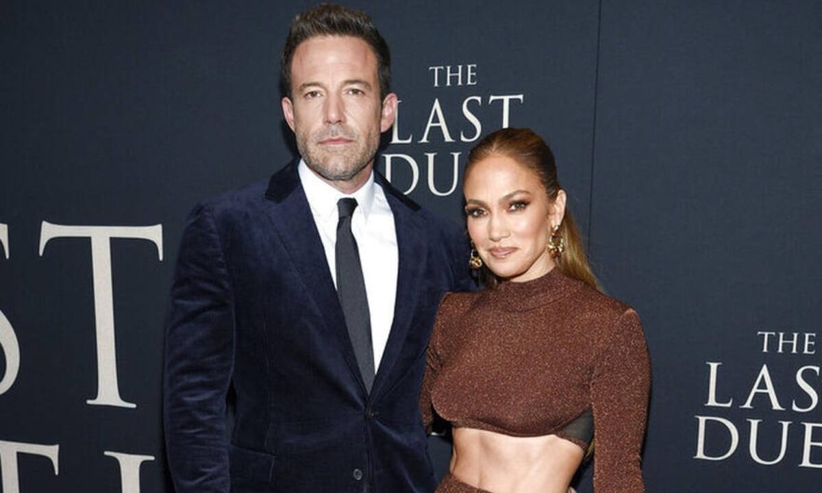 JLo: Έξαλλη με τον Ben Affleck και την πρώην σύζυγό του: «Είναι ψέμα»