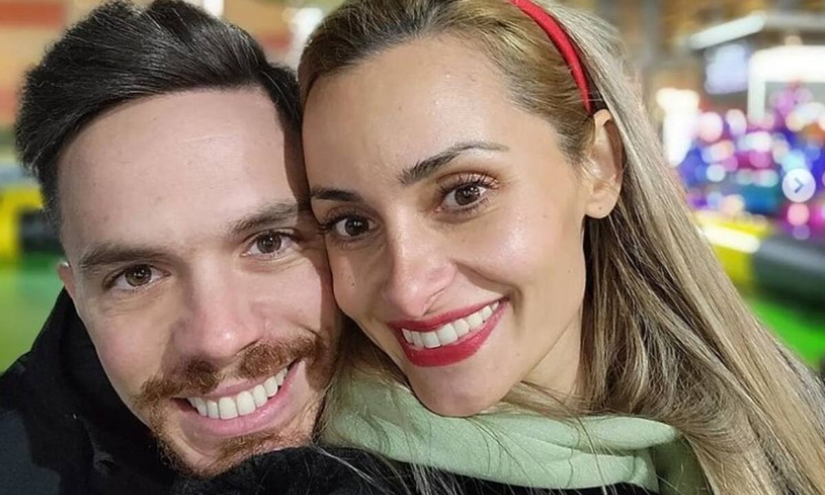 Βασιλική Μιλλούση: Η μικρή της κόρη κάνει σπαγγάτο (εικόνες)