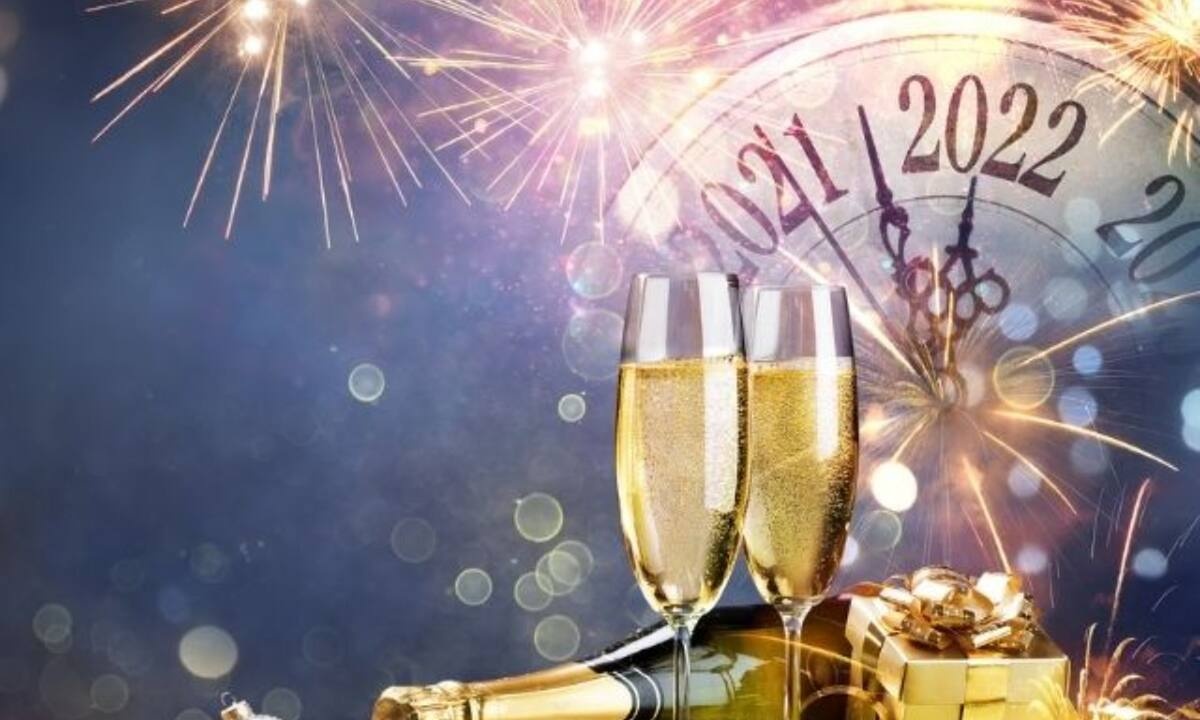 Σήμερα 31/12: Ξέφρενο πάρτι