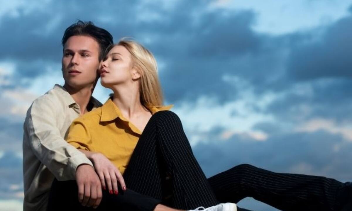 Αυτά είναι τα 3 ζώδια που θα σε συναρπάσουν ερωτικά το 2022!