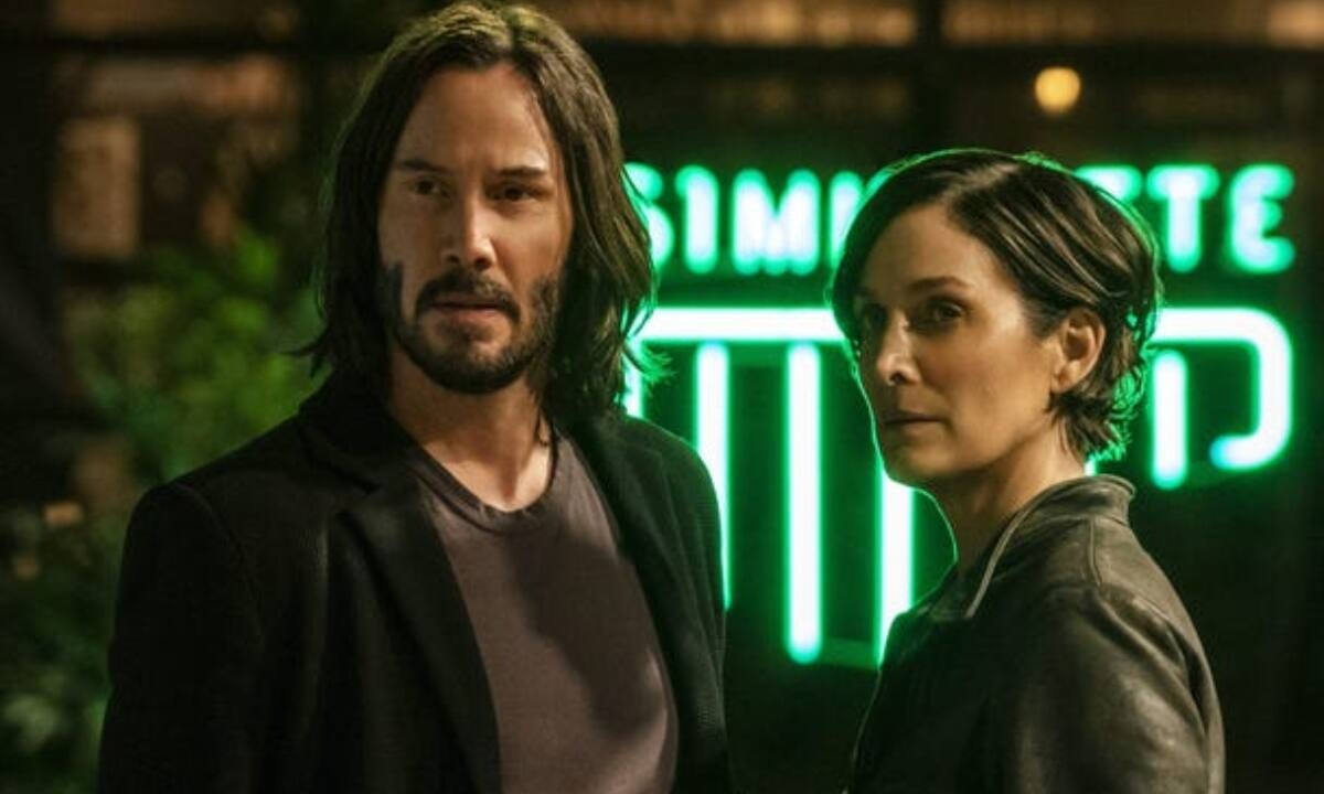 Το Matrix Resurrections διασκεδάζει το κοινό του 2021 αλλά δεν είναι πια Matrix