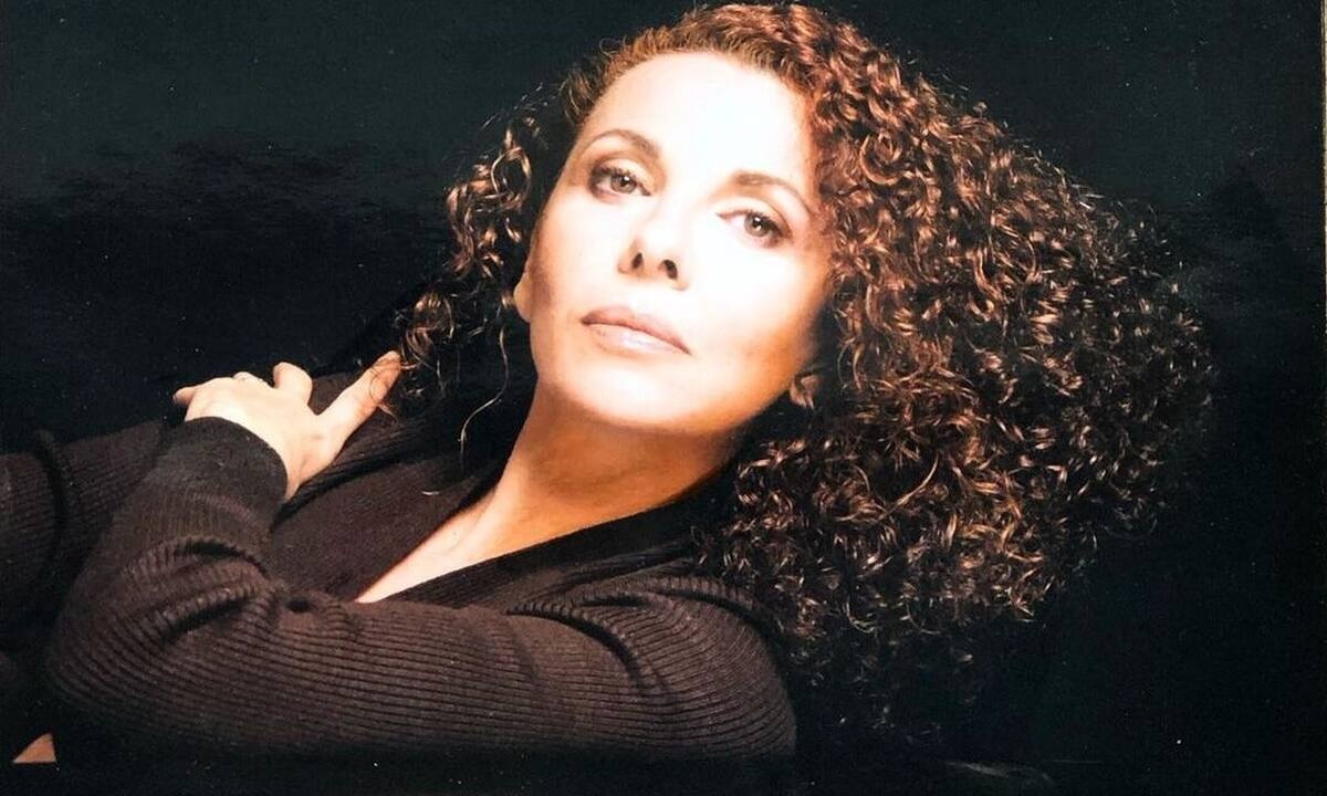 Λιβανού: Ο χωρισμός και η επανασύνδεση με τον σύζυγό της, οι κόρες της και η... αμαρτία της ομορφιάς