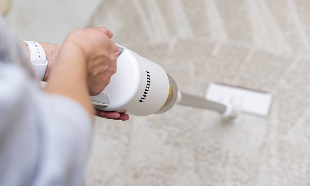 Tips για μαμάδες: Καθαρίστε την ηλεκτρική σκούπα σε λίγα βήματα