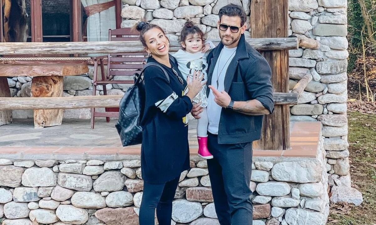 Ελένη Χατζίδου: Οι απίθανες οικογενειακές φωτογραφίες από το ταξίδι στη Θεσσαλία