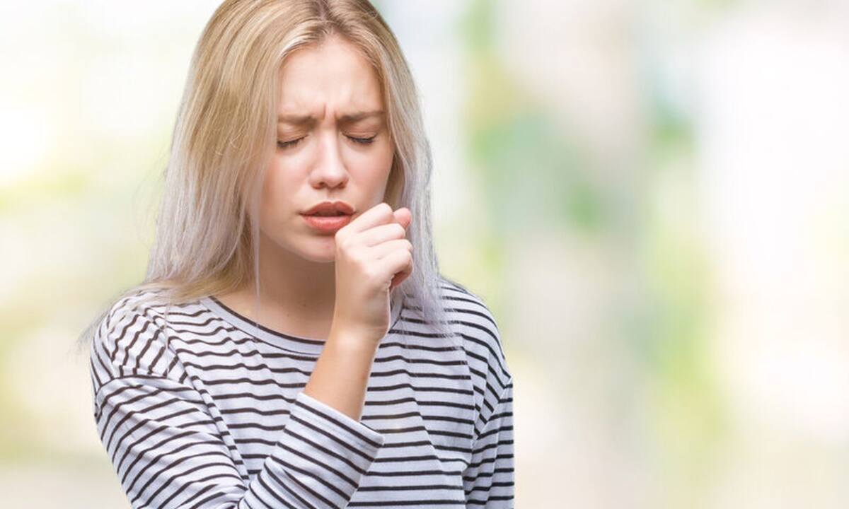 Ξηρός βήχας: Οι αιτίες που τον πυροδοτούν (εικόνες)