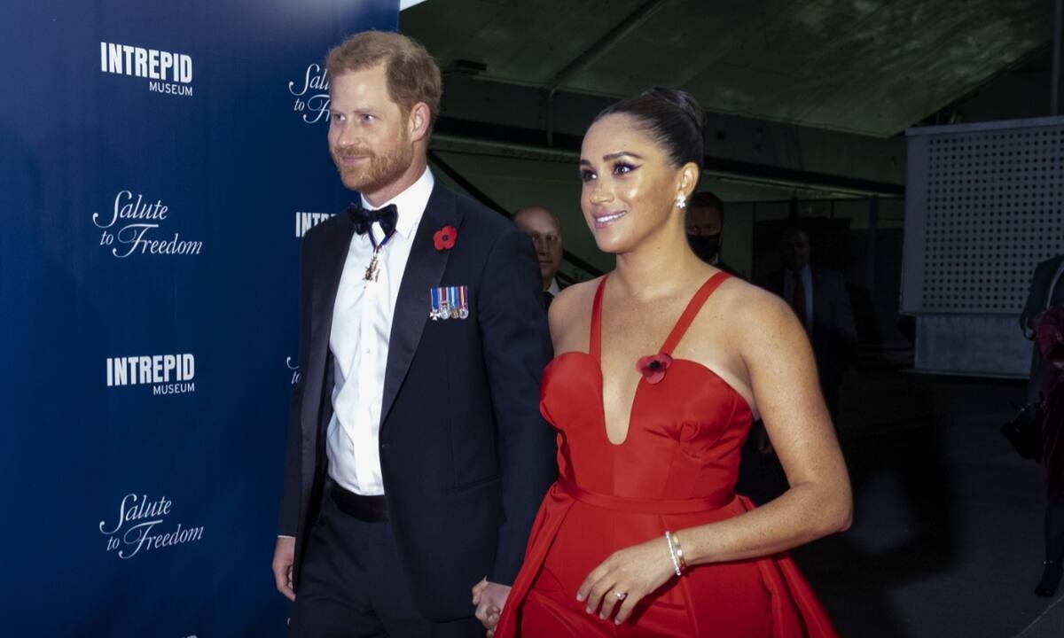 Σάλος στο Παλάτι: Η βασίλισσα Ελισάβετ δε θέλει τον Harry και τη Meghan στη γιορτή της