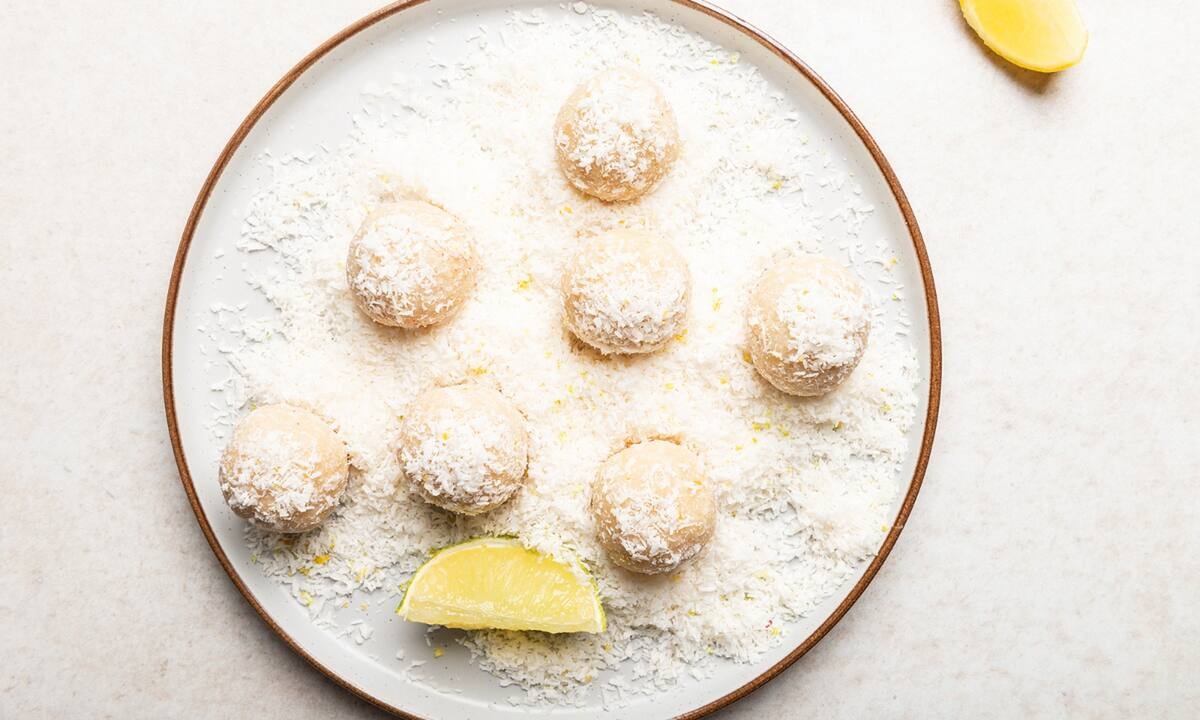 Τρουφάκια λεμονιού έτοιμα σε δέκα λεπτά (vid)