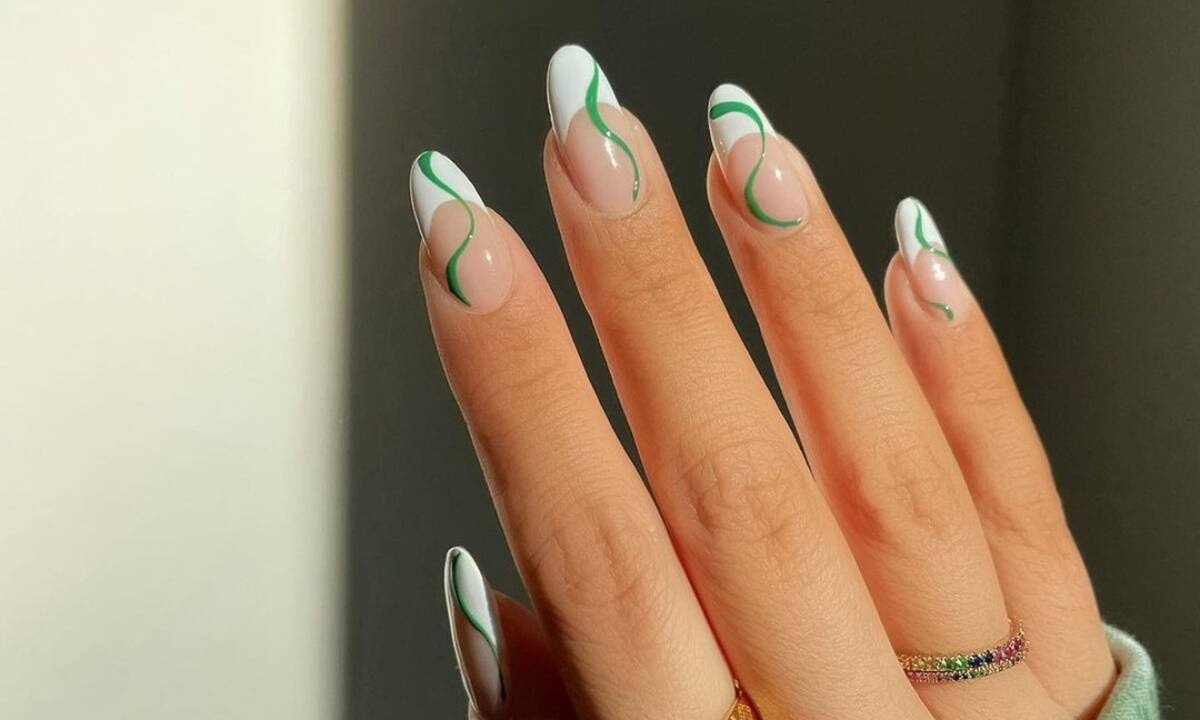 9 αποχρώσεις που πρέπει δοκιμάσεις φέτος στα νύχια σου