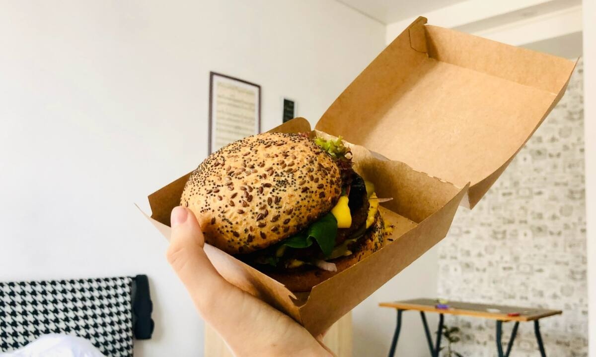 Οι τροφές που πρέπει να αποφεύγεις για να έχεις περισσότερη ενέργεια