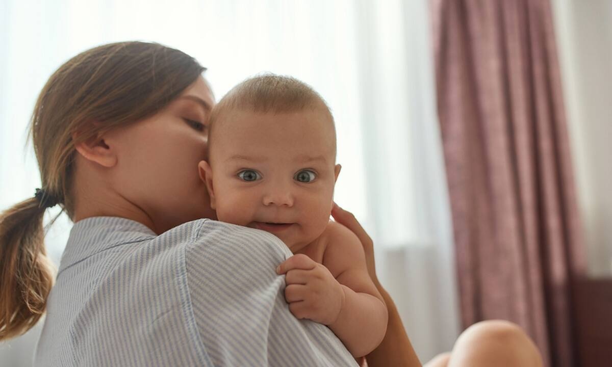 Να γιατί τα μωρά μυρίζουν τόσο ωραία