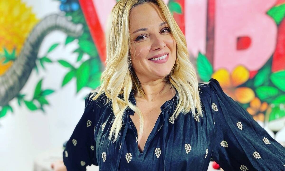 Στούντιο 4: Εκτός αέρα η εκπομπή - Η Ζαμπέτογλου καλησπέρισε τους τηλεθεατές από το σπίτι της