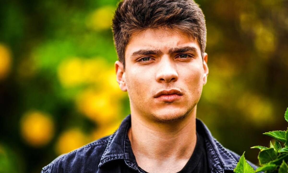 Γη της ελιάς: Ερωτευμένο το κοινό του Twitter με τον Φίλιππο! Η κούνια και το ψάρεμα έφεραν...ταραχή