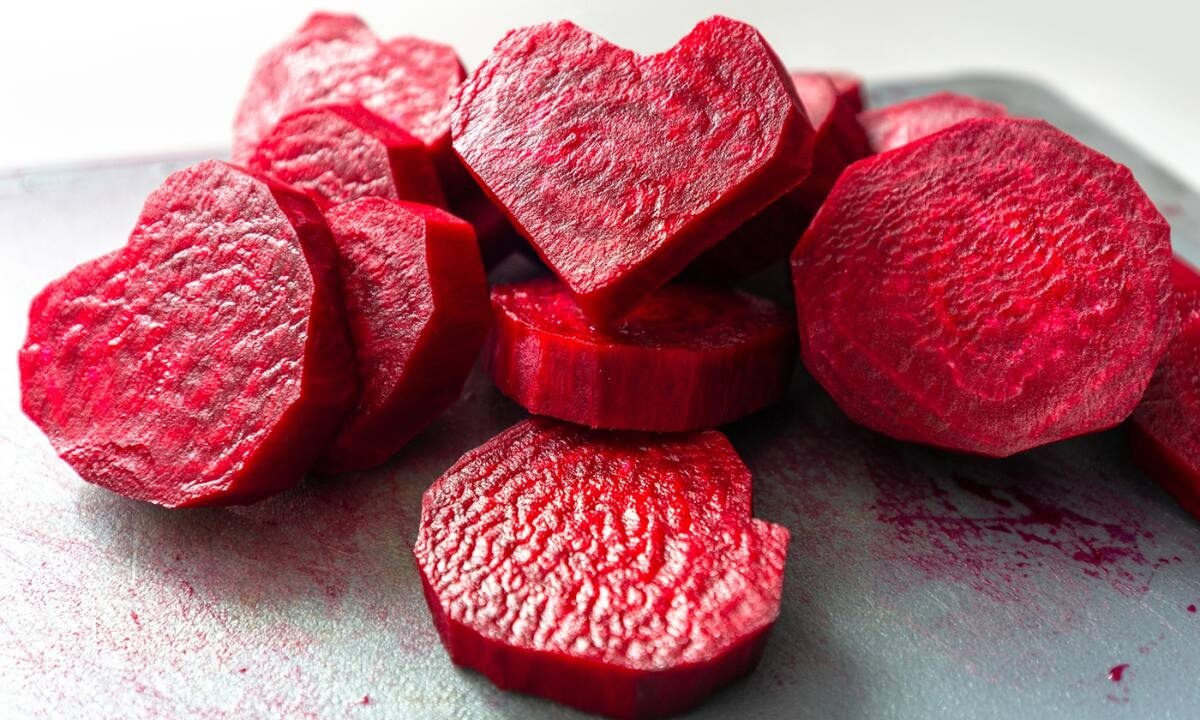 Παντζάρια: 12 εκπληκτικά οφέλη για την υγεία σας (video)