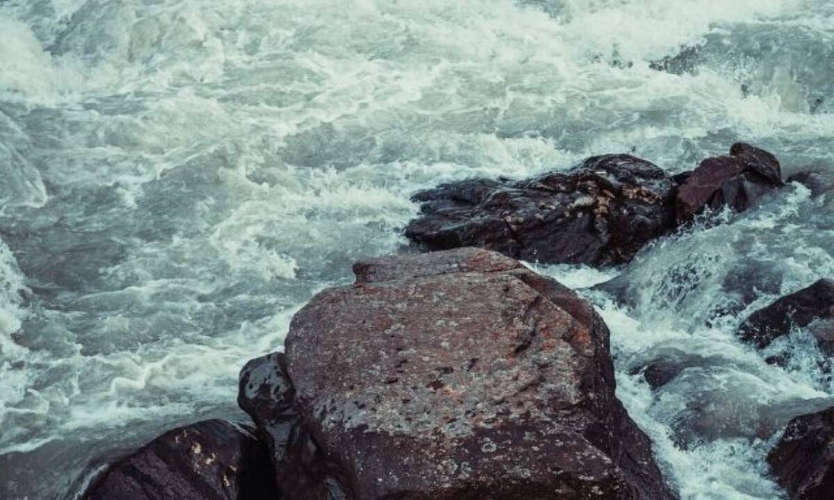 Ζώδια Σήμερα 08/02: Τάραξε τα νερά