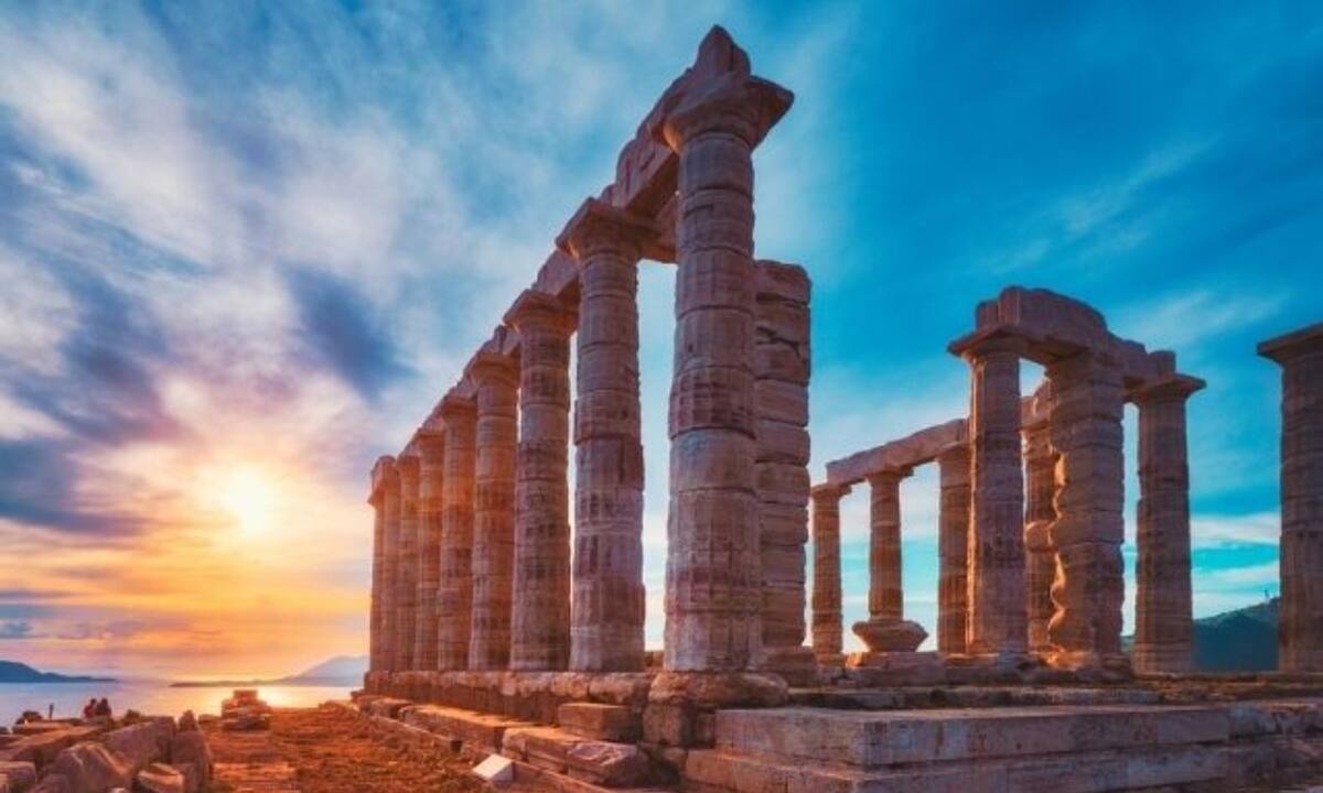 Η Ελλάδα το 2022: «Μυρίζουν» εκλογές - Τι λένε τα άστρα;