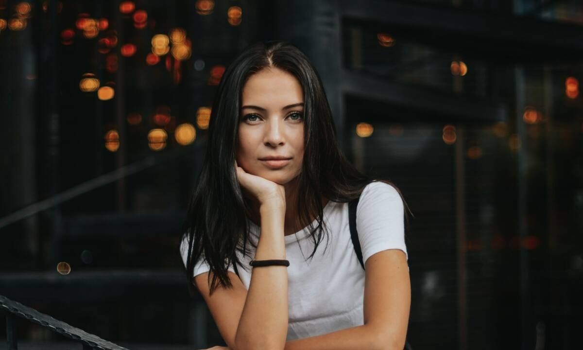 Χώρισες και είσαι στα πατώματα; Τρόποι για να ενισχύσεις τη διάθεσή σου