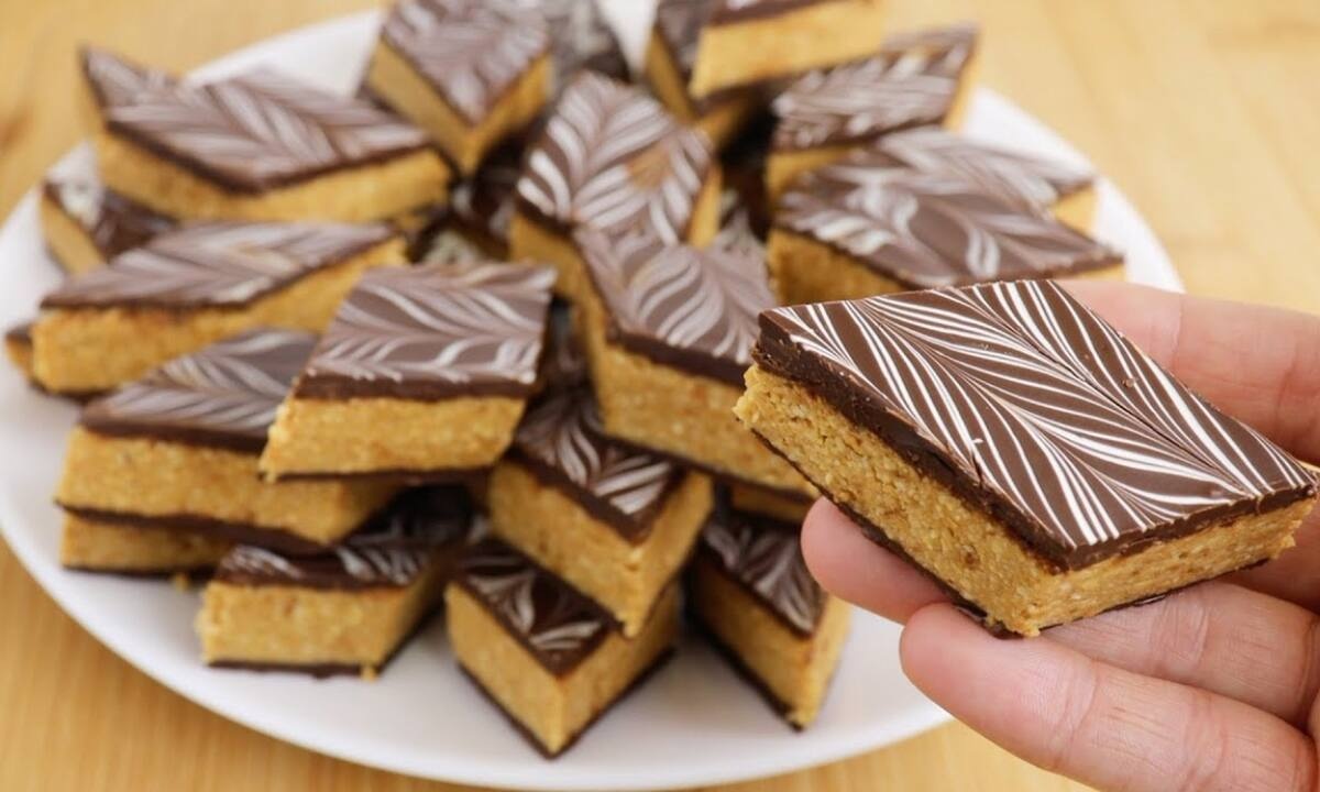 Υπέροχο γλυκό με επικάλυψη σοκολάτας και 3 υλικά - Χωρίς ζάχαρη και ψήσιμο