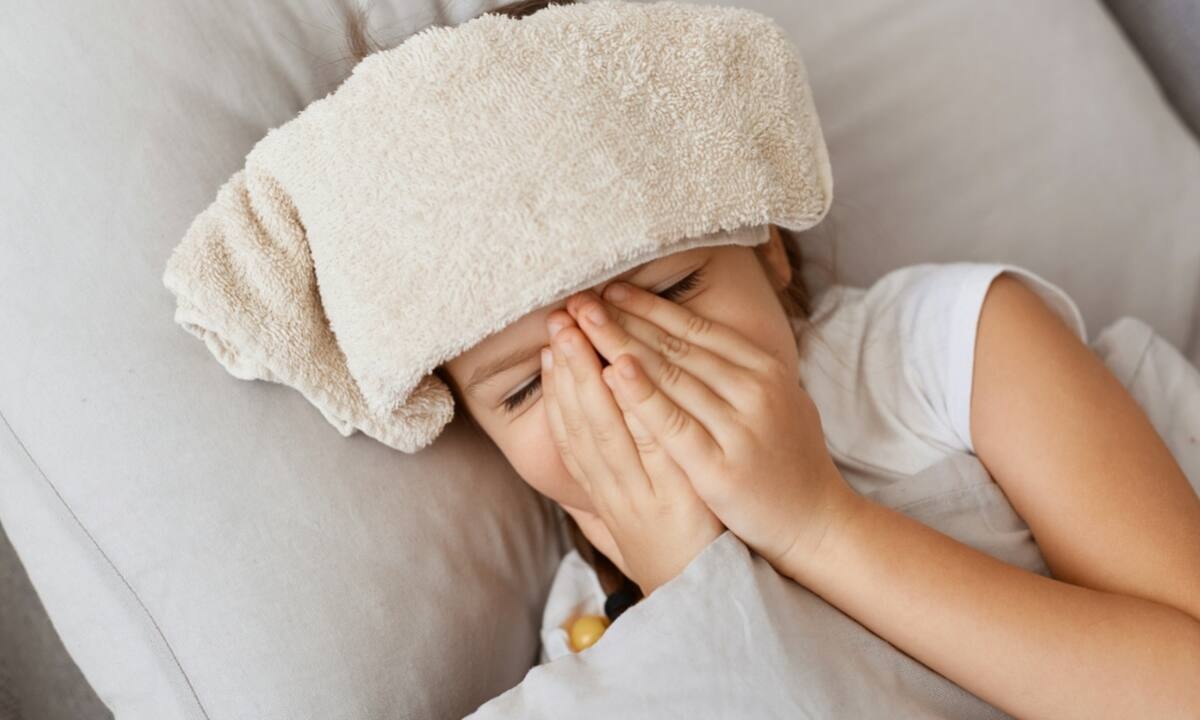 Long COVID: Αιτίες, συμπτώματα και αντιμετώπιση σε γονείς και παιδιά