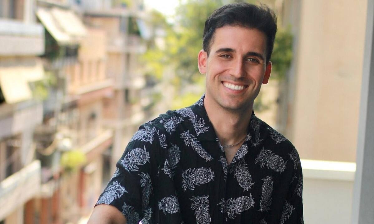 Inaki Lamua: Ο Ισπανός που κάνει θραύση στο TikTok και μιλά άπταιστα ελληνικά