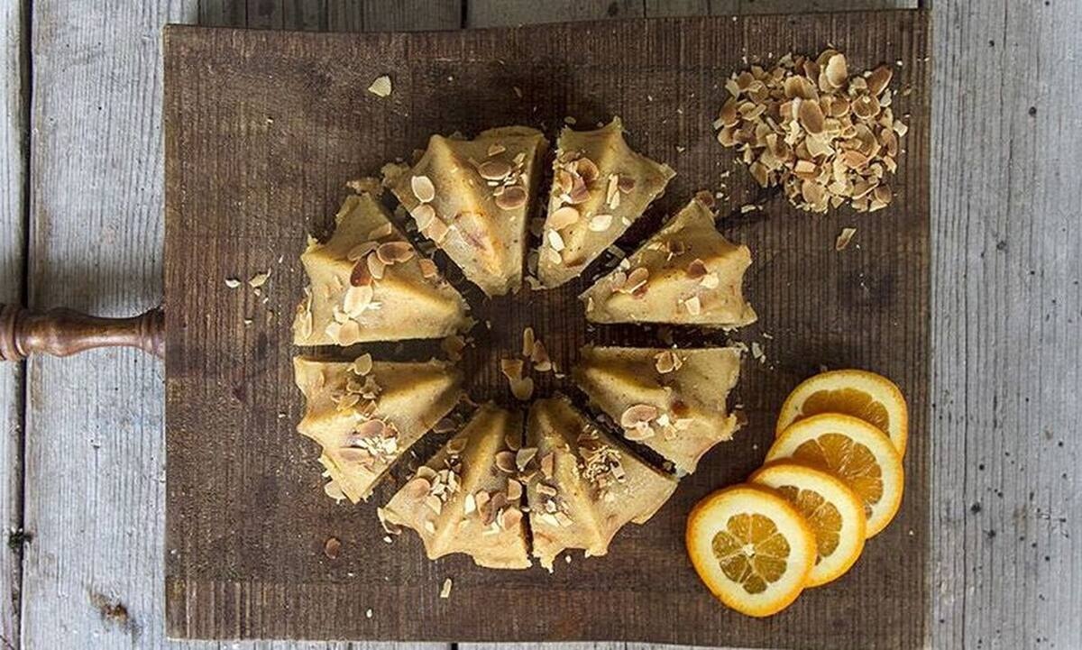 Χαλβάς σιμιγδαλένιος με πορτοκάλι από τον Άκη Πετρετζίκη