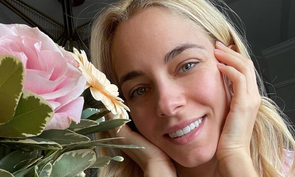 Δούκισσα Νομικού: Η πρωινή, σφιχτή, αγκαλιά με τον γιο της