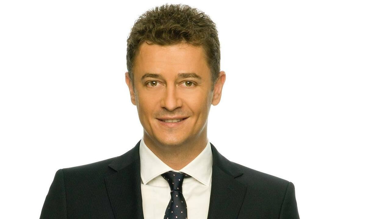 Το συγκινητικό αντίο του Αντώνη Σρόιτερ στον Κοντομηνά: «Έζησε σαν μεγιστάνας, πέθανε φτωχός»