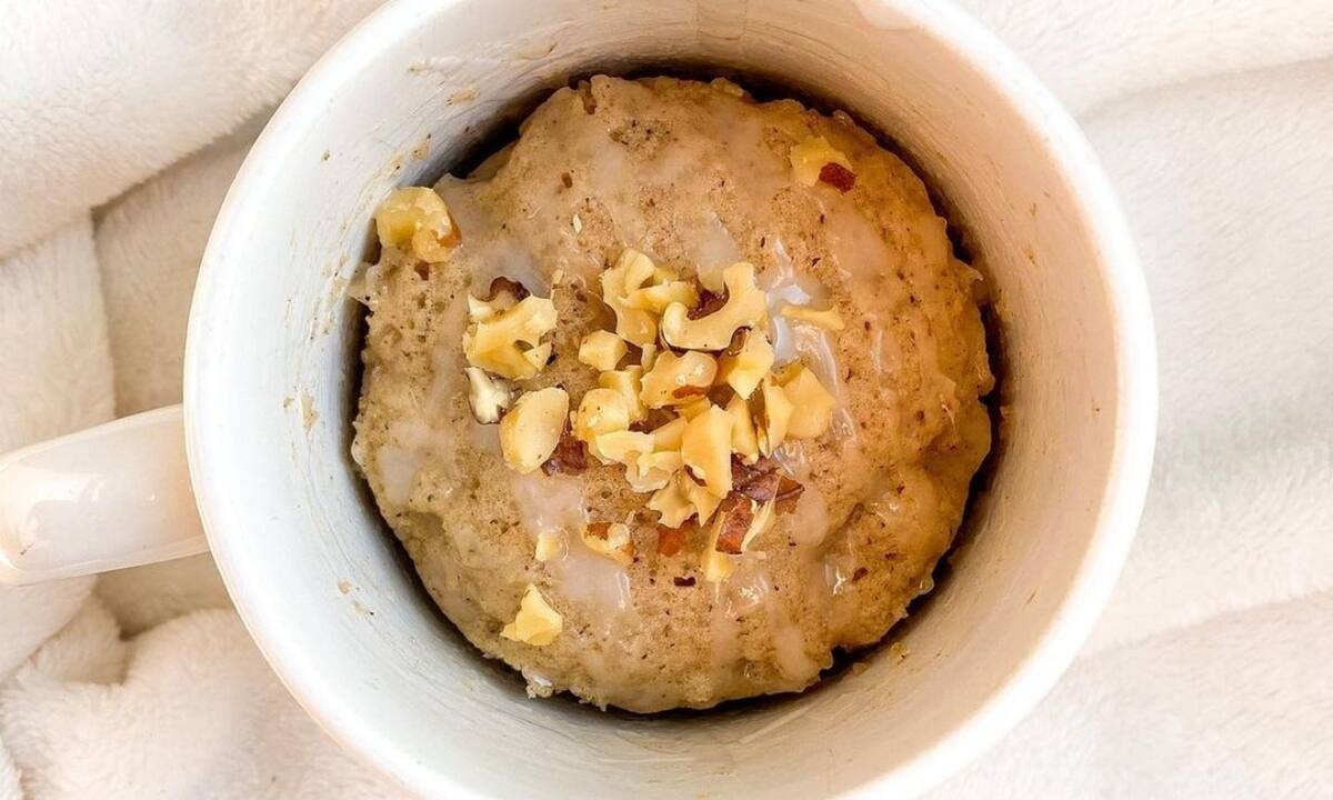 Κέικ μήλου στο φλιτζάνι - Έτοιμο σε 2 λεπτά