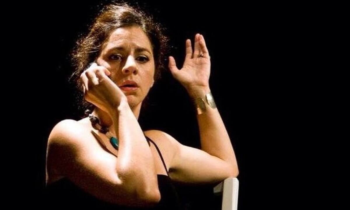 Βίβιαν Κοντομάρη: «Από μόνη της η τέχνη είναι ψυχοθεραπευτική»