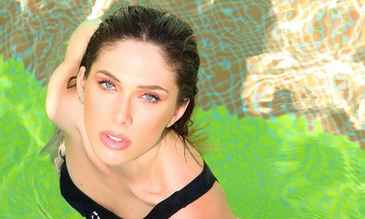 Aφροδίτη Λιάντου: «Ήταν συνειδητή η απόφαση να ακολουθήσω τον καλλιτεχνικό δρόμο»