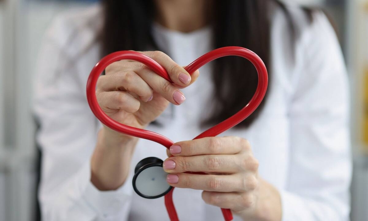 Οι 6 συνήθειες που προστατεύουν τις γυναίκες από τα καρδιαγγειακά (εικόνες)