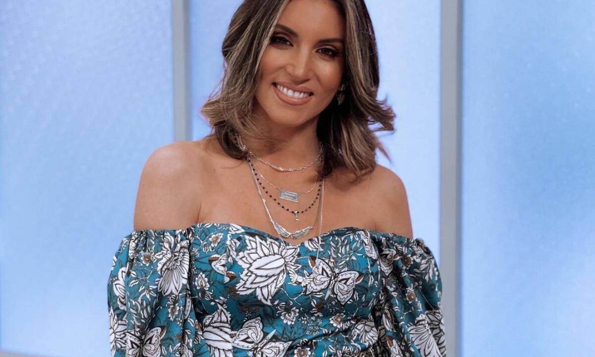 Αθηνά Οικονομάκου: Αποκάλυψε τη συνήθεια που την κάνει χαρούμενη  (photos)