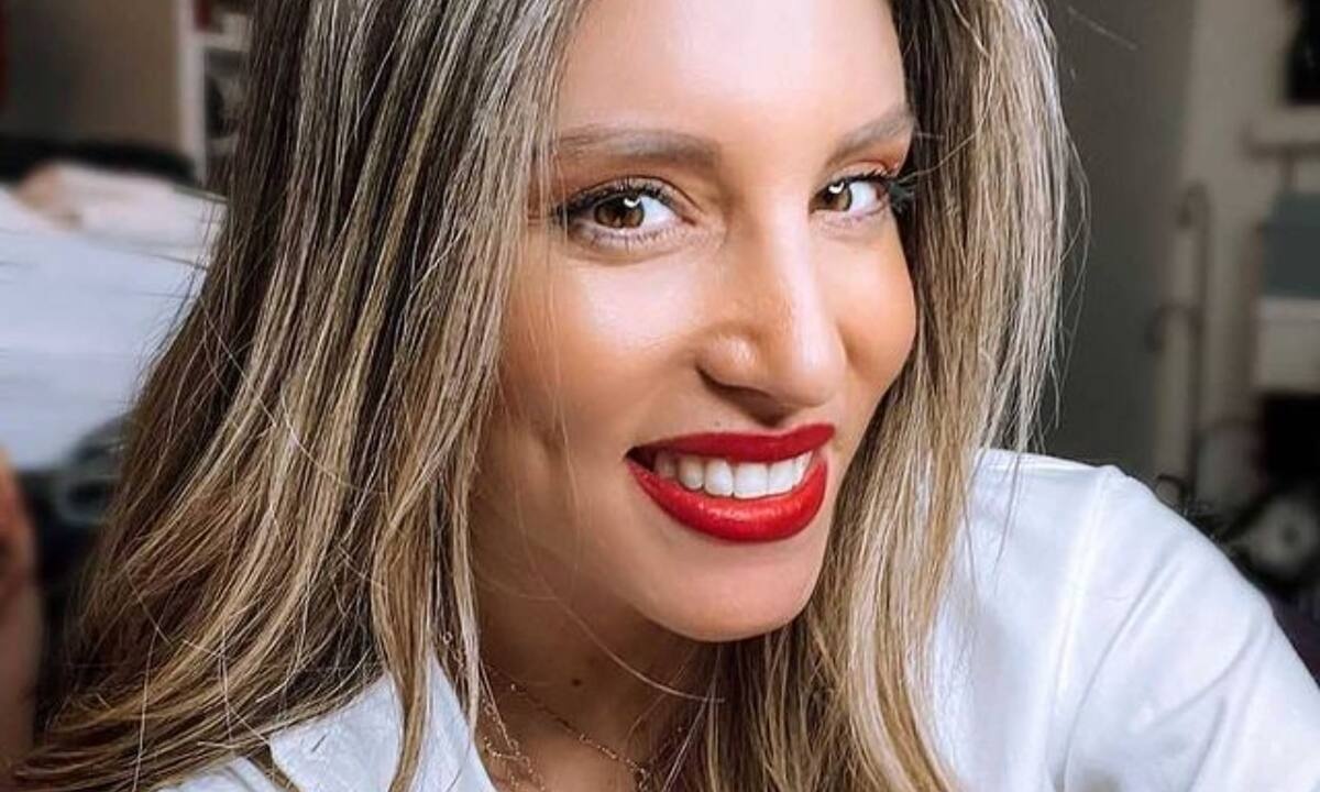 Η Αθηνά Οικονομάκου έκανε την ιδανική εμφάνιση για μια μέρα με πολύ κρύο