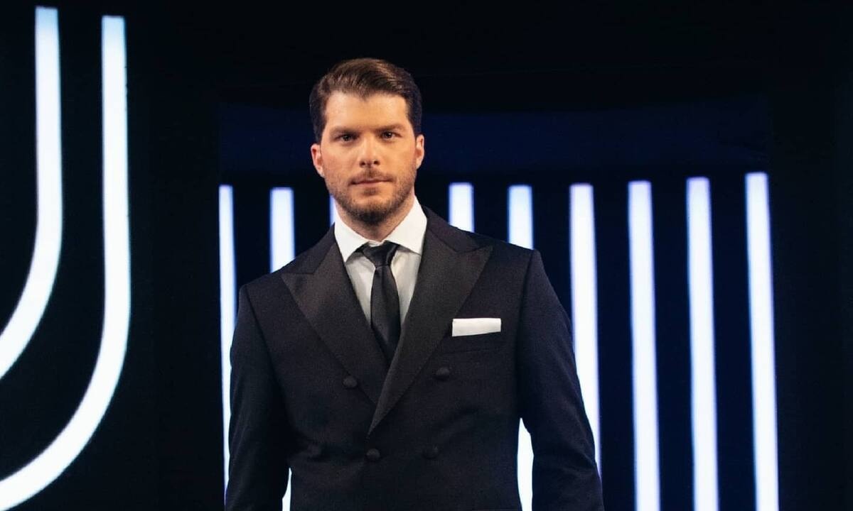 Αποκαλυπτικός ο Λούκας Γιώρκας για την προσωπική του ζωή: «Η συντροφός μου με ηρεμεί απόλυτα...»