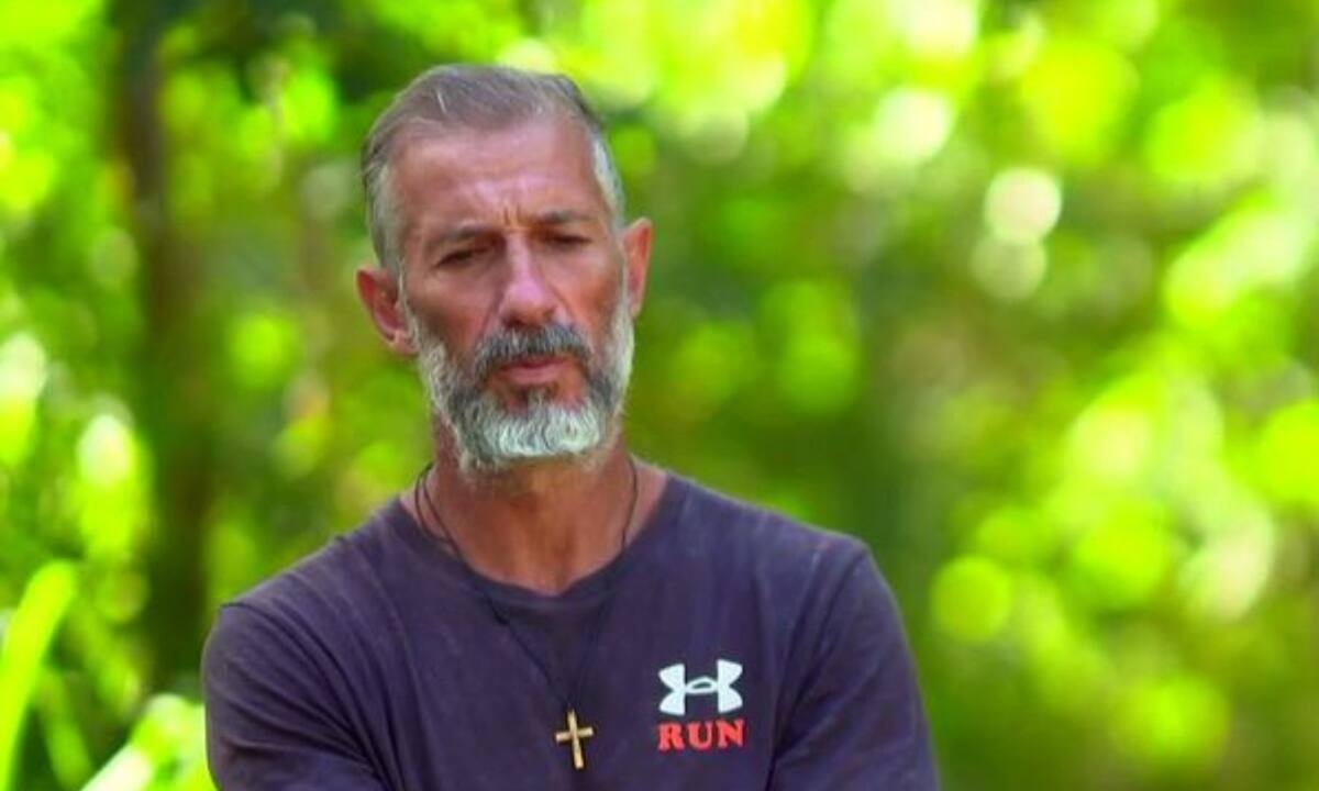 Survivor: Εξαγριωμένο το Twitter με τον Τάκη - Μίλησε υποτιμητικά σε συμπαίκτη λόγω επαγγέλματος