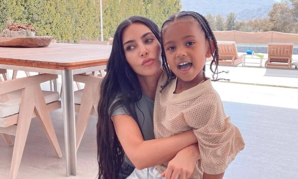 Αηδόνι η κόρη της Kim Kardashian: Η North έχει υπέροχη φωνή και αυτή είναι η απόδειξη