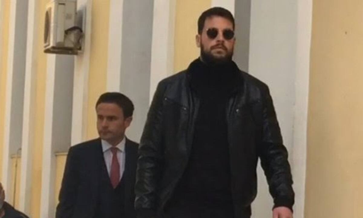 «Ο Μάνος πήγε για πασαρέλα στην Ευελπίδων»; Το Twitter δίκασε τον Δασκαλάκη