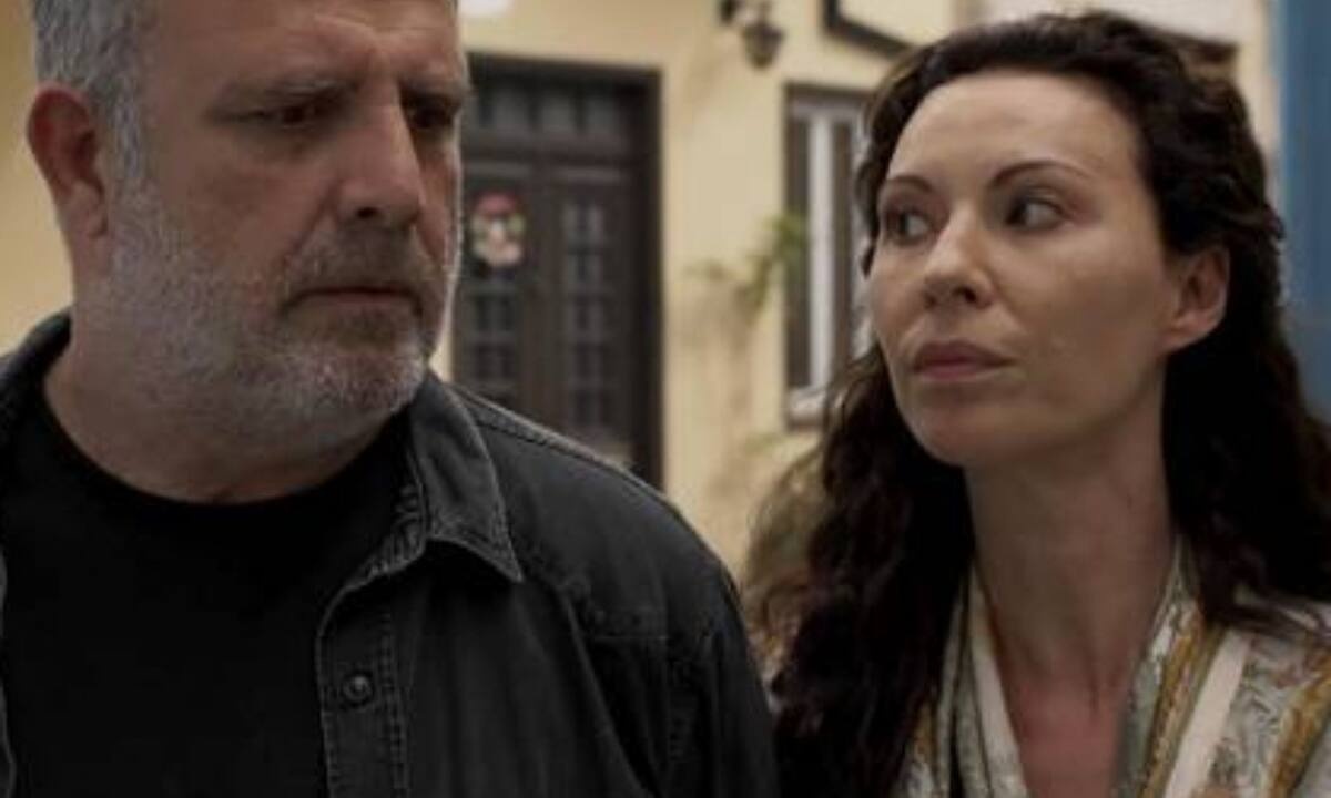 Γη της ελιάς: Η Αρετή είναι εκτός εαυτού και το κοινό στο Twitter αντέδρασε