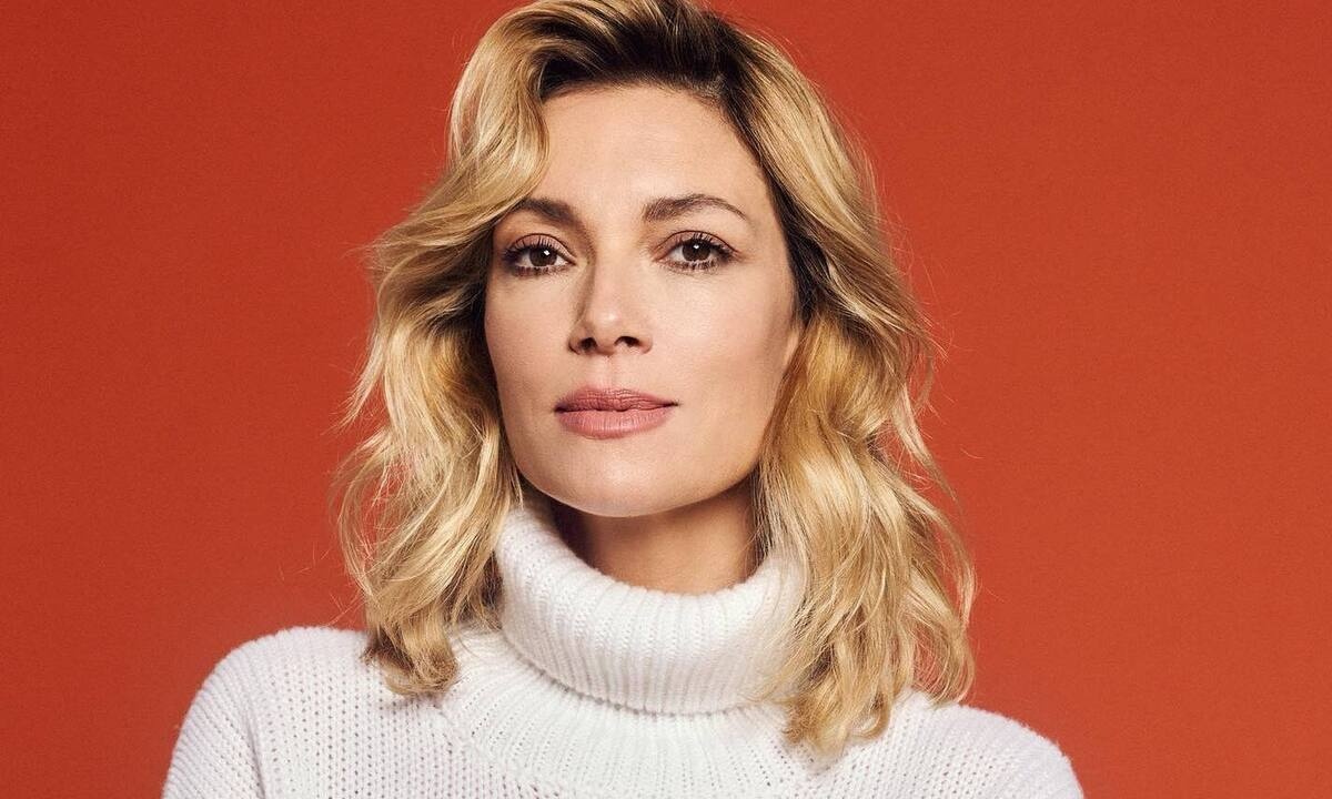 Βίκυ Καγιά: Αποθέωση τώρα! Δείτε την δίχως μακιγιάζ και με πιτζάμες μέσα στο σπίτι της!