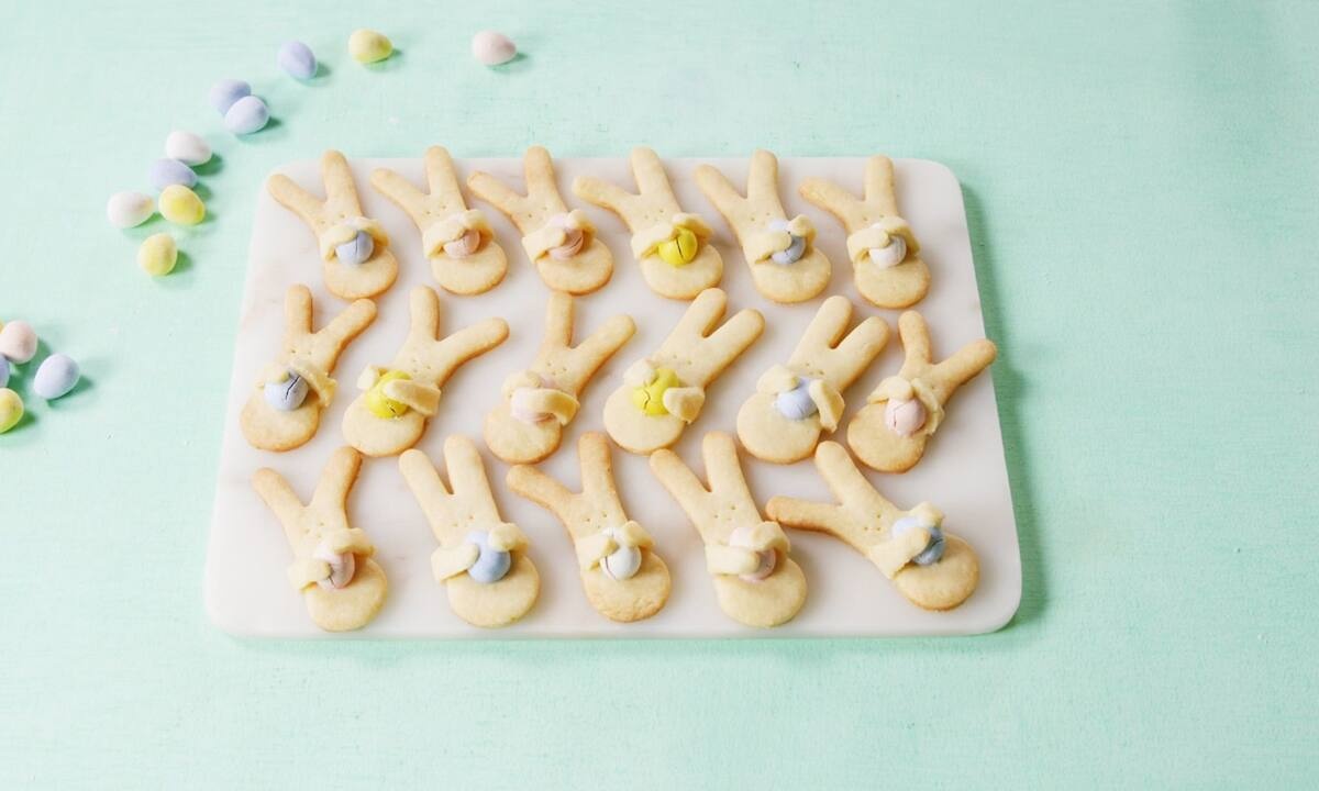 Συνταγή για πασχαλινά κουλουράκια - Είναι αφράτα, τραγανά και μυρίζουν τέλεια