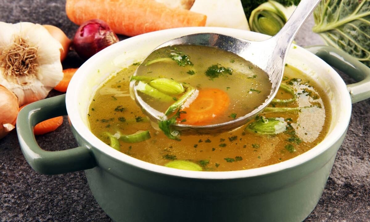 Η σούπα που θα σας βοηθήσει να χάσετε άμεσα 3 κιλά (video)