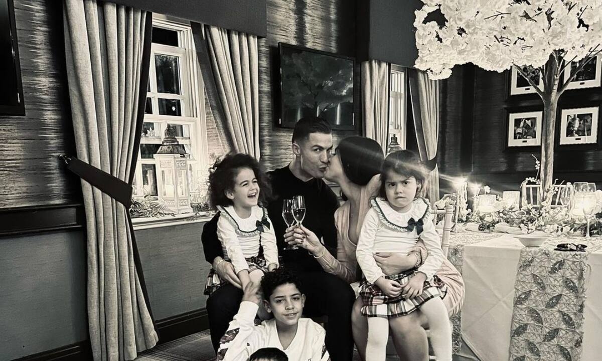 Κύμα συμπαράστασης στο Twitter για τον Cristiano Ronaldo και την απώλεια του γιου του