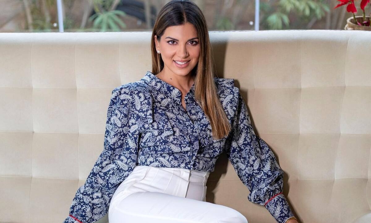 Σταματίνα Τσιμτσιλή: Φωτογραφίζεται για πρώτη φορά με την βαφτιστήρα της