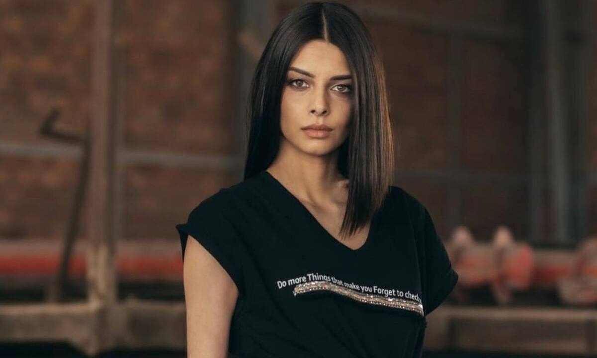 Άννα Μπεζάν: «Όταν έμαθα ότι είμαι έγκυος έπαθα κρίση πανικού. Σοκαρίστηκα»