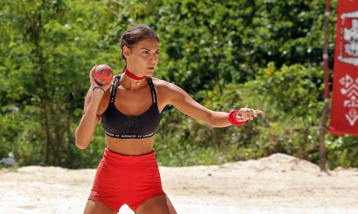 Survivor: Η Βρισηίδα επιτέλους έφαγε και το Twitter τη γλέντησε για τα καλά