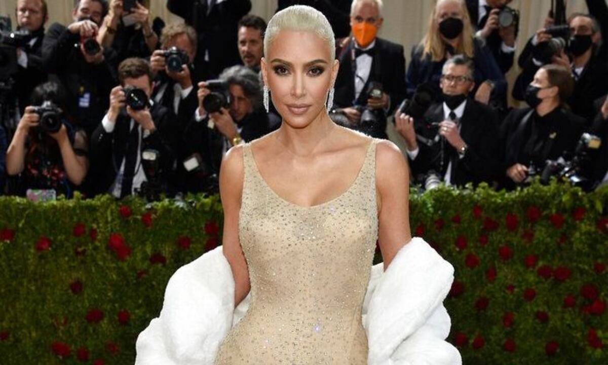 H Kim Kardashian λίγο έλειψε να χάσει τα μαλλιά της μετά την αλλαγή για το Met Gala