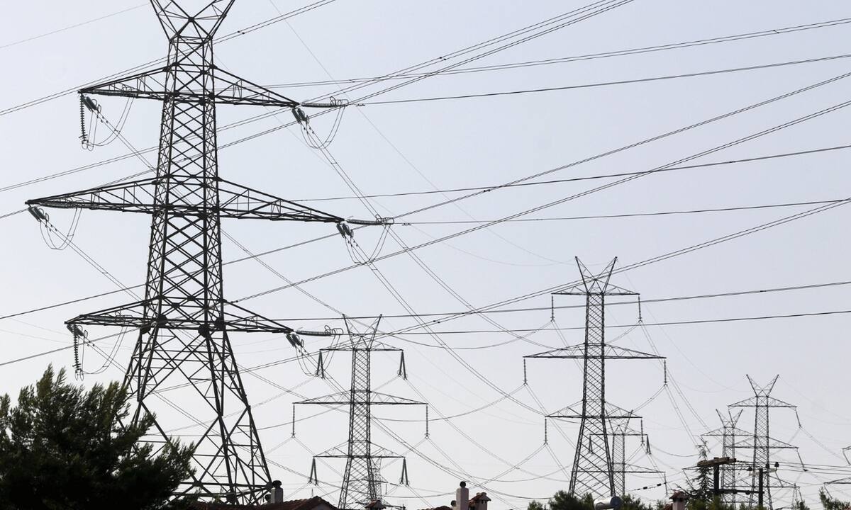 Μέτρα για το ρεύμα: Πώς θα πάρετε την επιστροφή έως και 600 ευρώ - Οι επιδοτήσεις για Μάιο, Ιούνιο