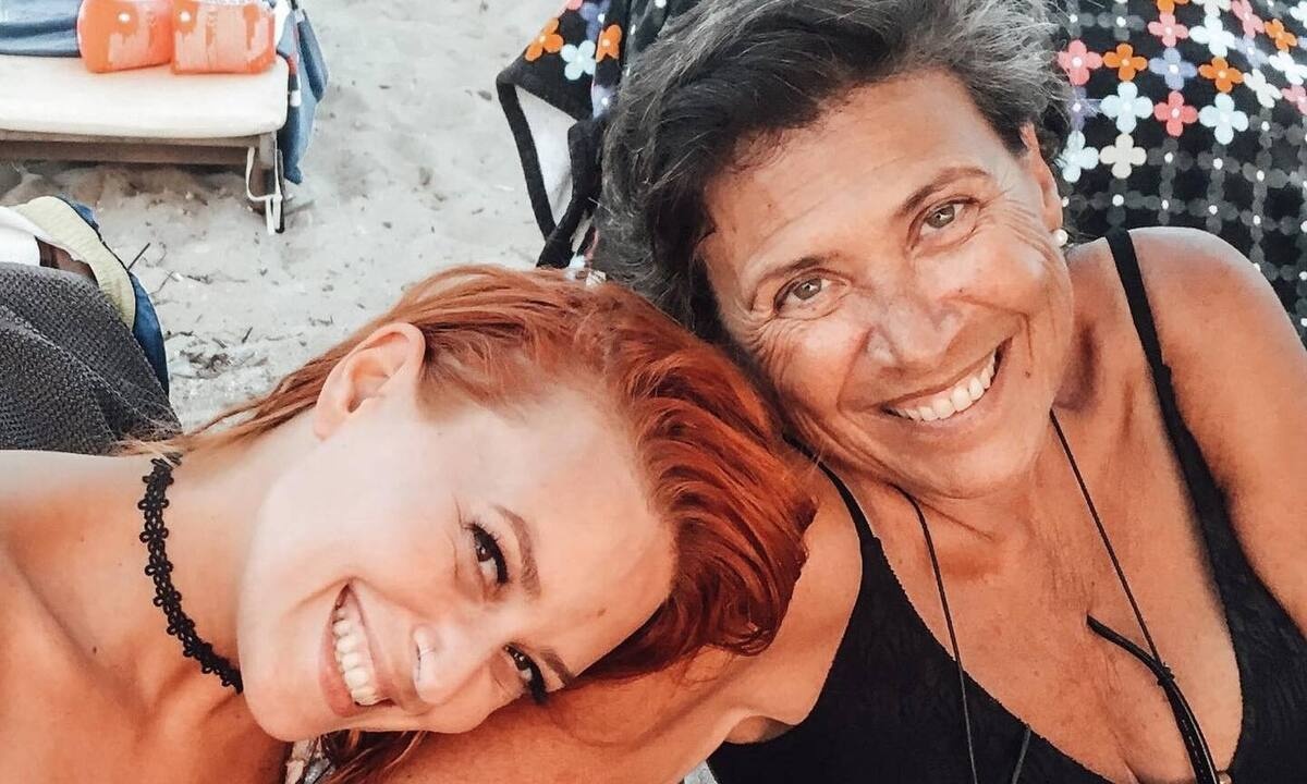 Γιορτή της μητέρας: Συγκλονίζει με την ανάρτησή της η Σίσσυ Χρηστίδου: «Ο χρόνος είναι αδίστακτος»