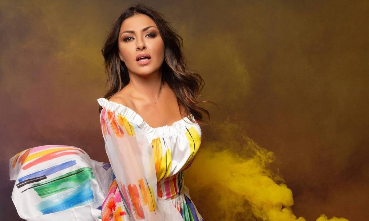 Έλενα Παπαρίζου: Η ηλικία, η «μάχη» με τα κιλά, ο έρωτας με τον Καψάλη και η Eurovision